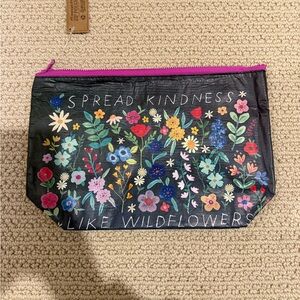 NATURAL LIFE Black Floral Pouch